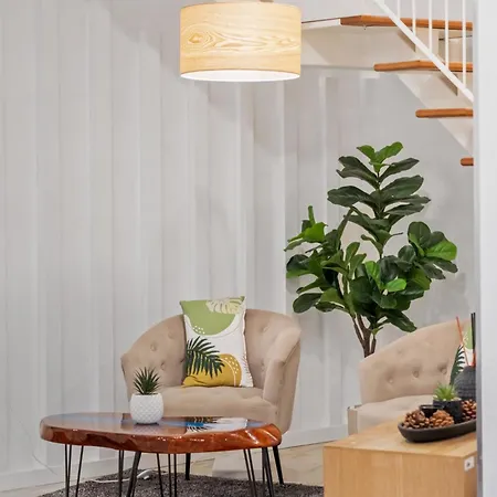 Tanoeiros By An Island *