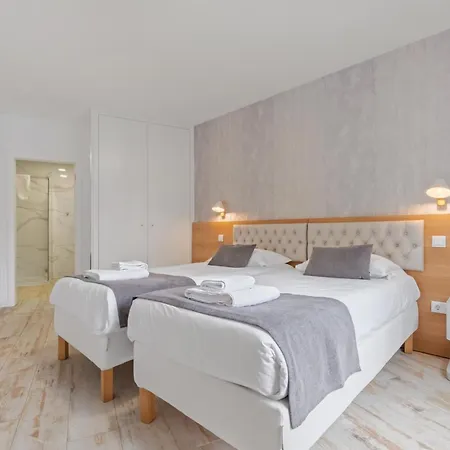 Tanoeiros By An Island * Φουνκάλ