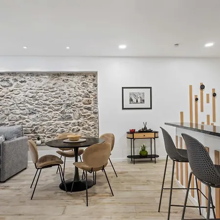 Tanoeiros By An Island Φουνκάλ