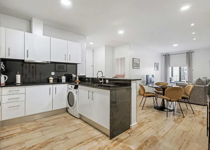 Apartament Tanoeiros By An Island *