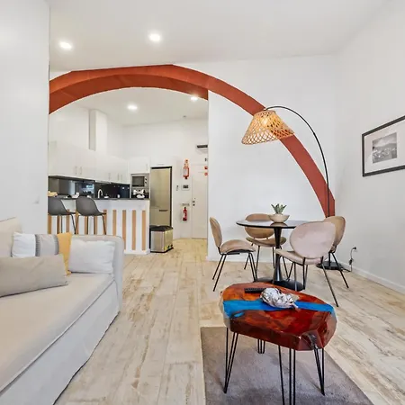 Tanoeiros By An Island * Funchal (Madeira)