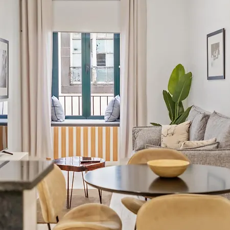 Tanoeiros By An Island *